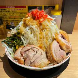 ミニぶた＋辛ニラ