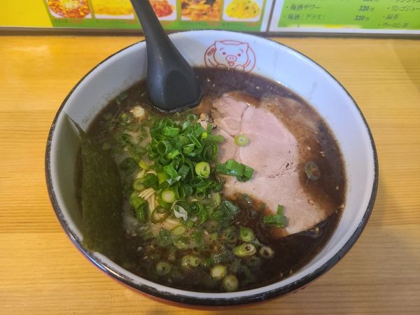 「黒博多ラーメン」@博多ラーメン 長浜や 平和島店の写真