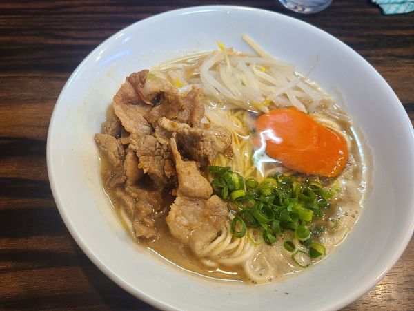 「【限定】徳島ラーメン」@中華そば 梟の写真