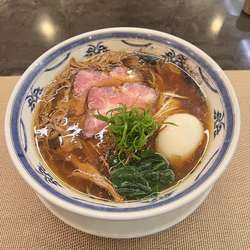 醤油らぁめん味玉のせ