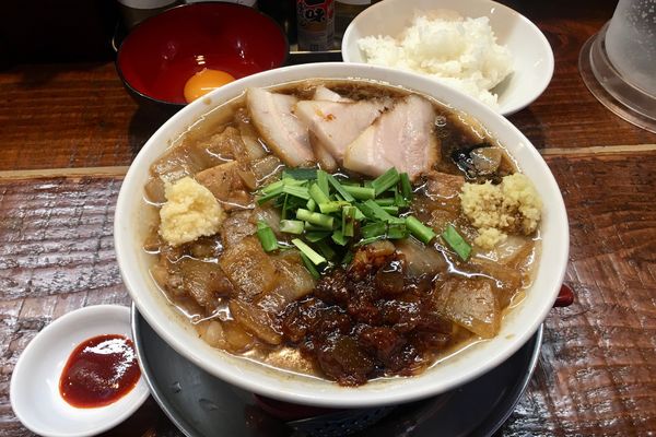 「秘境セット＋チャーシュー(シングル)＋無料トッピング(全部)」@秘境タンメン かし山の写真