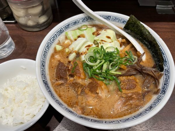 「角煮ラーメン + 半ライス(サービス)」@熊本ラーメン ひごもんず neo 三鷹の写真