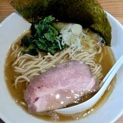 白湯ラーメン　900円