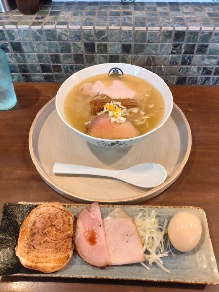 「特製らぁめん大」@麺屋みつば＋クローバーの写真