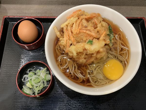 「かき揚げ天玉（温）」@いろり庵きらく ペリエ津田沼店の写真
