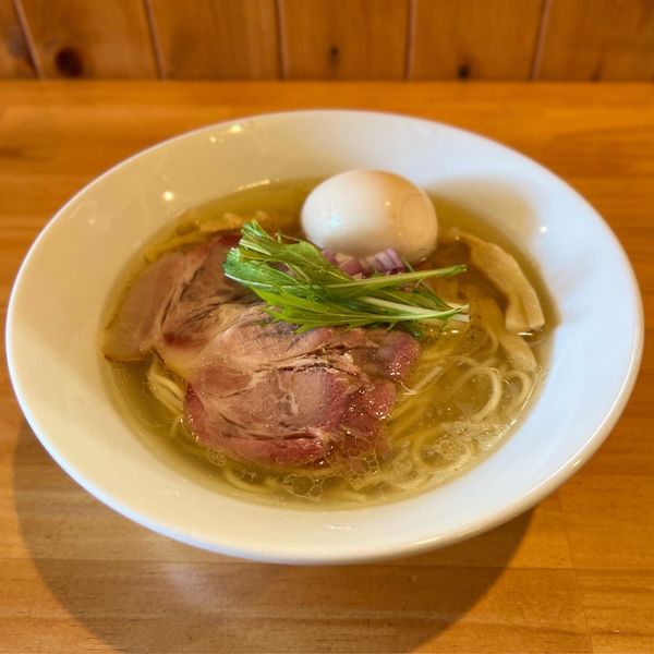 「味玉しおらーめん」@らーめん コッコの写真