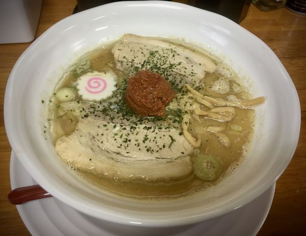「辛味噌ラーメン(900¥)」@からみそラーメン ふくろう ひたちなか田彦店の写真