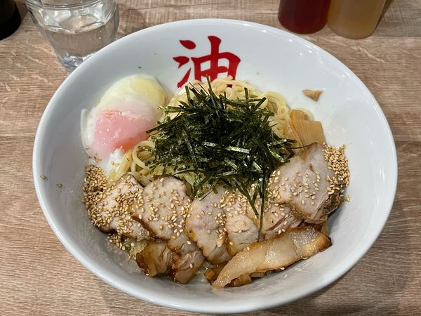 「全部乗せ　大盛り」@油そば きりん寺 天王寺店の写真