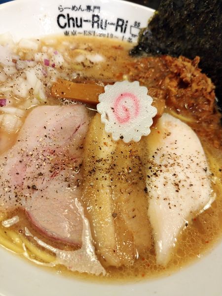 「濃醇重ね鰹の鶏中華そば」@らーめん専門 Chu-Ru-Ri 2号店の写真