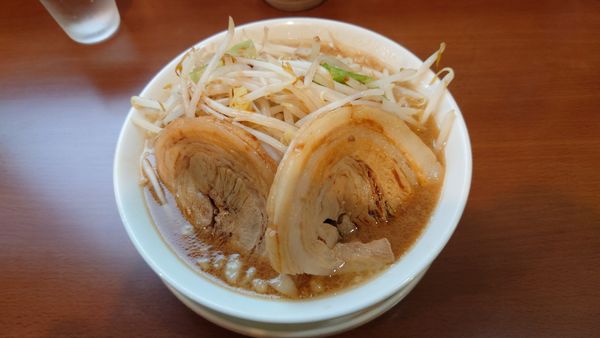 「こくまろ豚骨醤油ラーメン 850円+チャーシュー 120円」@麺屋 狼の写真