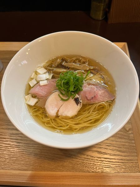 「塩らぁ麺 900円」@のど黒らぁ麺 永屋の写真