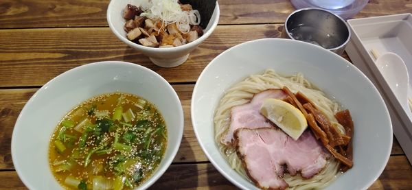 「海老香る塩つけそば、チャーシューネギご飯」@地球の中華そばの写真