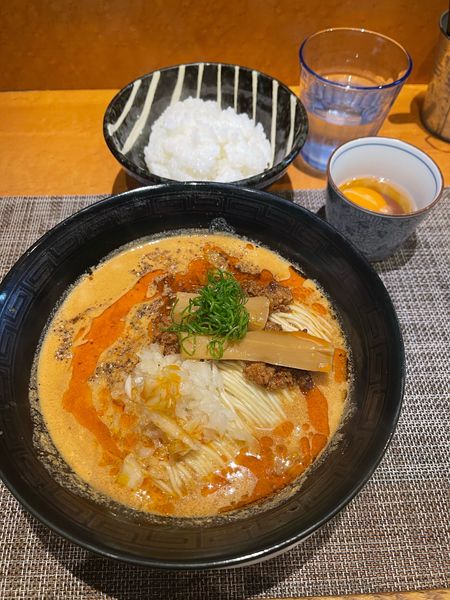 「黒酢の坦々麺+TKG」@柴崎亭の写真