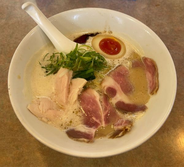 「鶏白湯（850円）」@ラーメン虎一番の写真