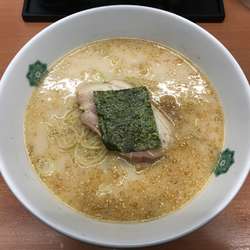 とんこつラーメン　470円