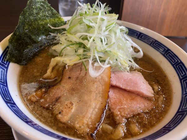 「煮干葱中華（中盛）950円+背脂100円=1050円」@中華蕎麦 こばやの写真