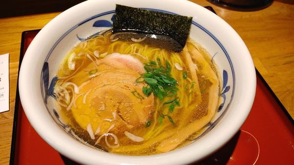 「イリヤマノニボシソバ（淡口醤油）」@麺肴 ひづき イリヤマノニボシソバの写真