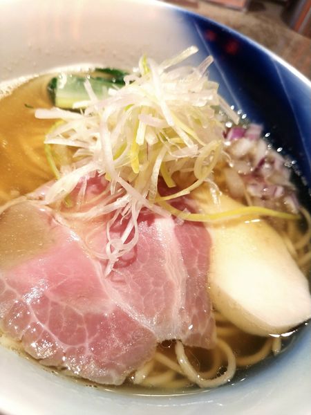 「白醤油中華そば」@ZEN LABORATORYの写真