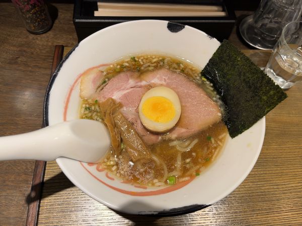 「げんこつらーめんしょうゆ850円」@二代目 げんこつ屋 阿佐ヶ谷南口店の写真