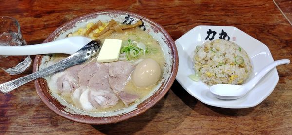 「味噌全部のせラーメン+バター、チャーハンセット」@ラーメン力丸の写真