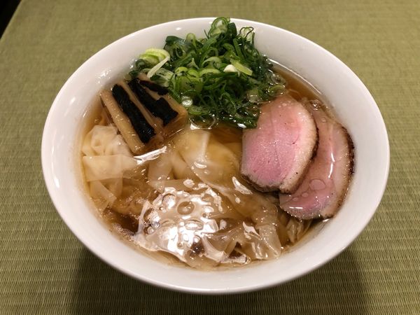 「鴨ワンタン麺」@らーめん 鴨and葱の写真