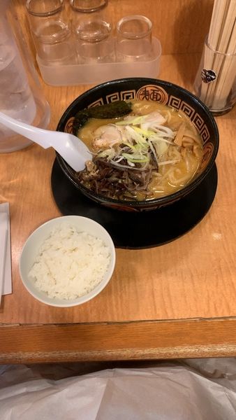「合わせ味噌ラーメン大盛り800+小ライス100」@十味やの写真
