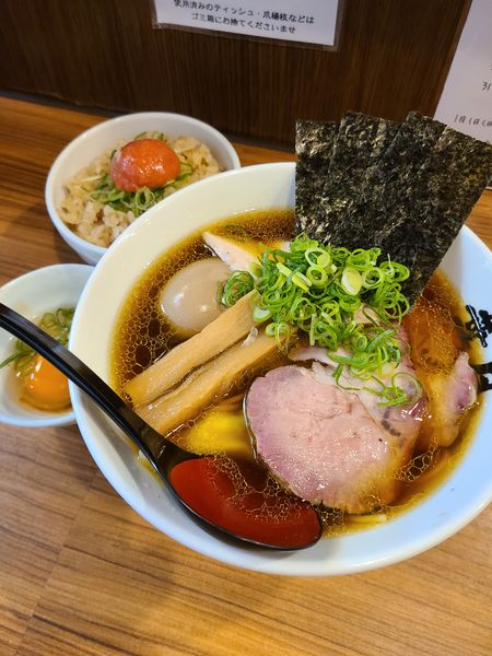 「醤油特ワンタン麺+明太TKG」@らぁめん 葉月の写真