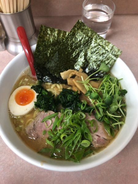 「ラーメン」@横浜ラーメン あばん 上尾西口駅前店の写真