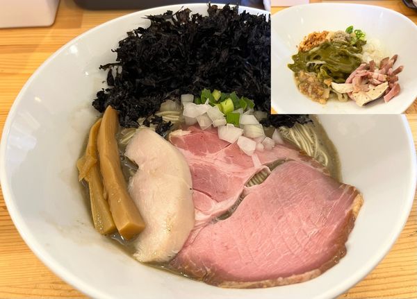 「濃厚煮干らーめん +岩のり +アワビの肝ソース和え玉」@煮干らーめん 川むらの写真