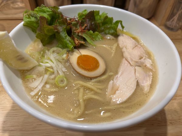 「特製鶏白湯麺」@トクベツ。の写真