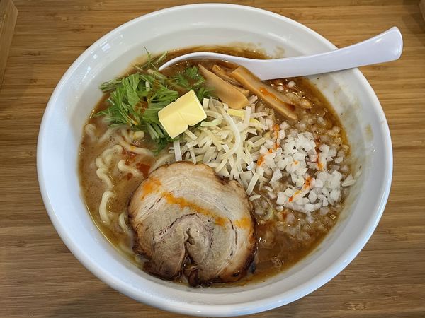 「濃厚鶏白湯の極濃味噌らぁめん　￥１１５０」@らぁめん 麺彩家の写真