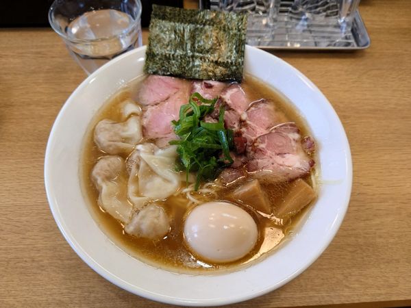 「チャーシューワンタンメン（味玉トッピング）」@支那ソバ きたがわの写真