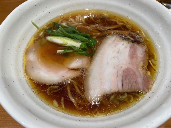 「醤油ラーメン：980円」@中華そば うえまちの写真