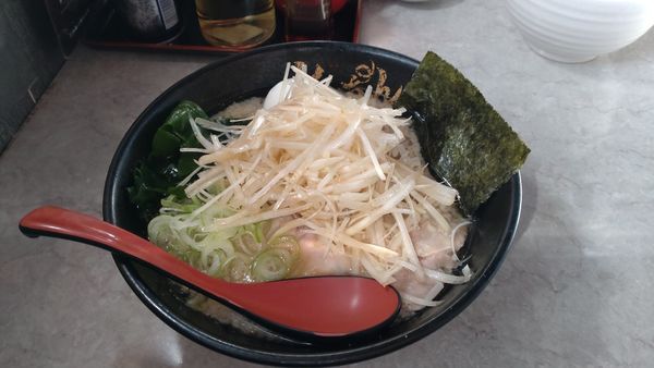 「ねぎラーメン（醤油）」@豚骨ラーメン専門店 とんちゃん 鎌ヶ谷店の写真