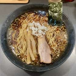 しょうゆらーめん680円＋大盛200円