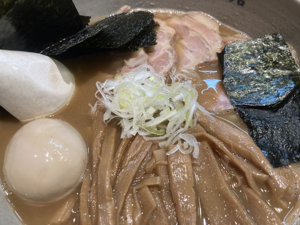 「らーめん(大)+全部」@麺屋吉左右の写真