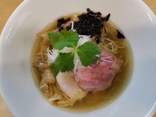 「白醤油らぁめん」@麺屋 いちょうの写真