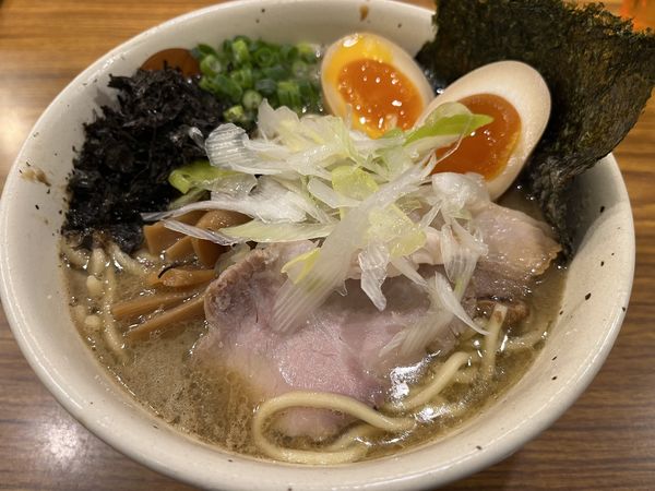 「かいじの濃厚らーめん（大盛り）」@らーめん かいじの写真