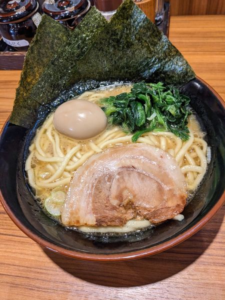 「味玉ラーメン（並・醤油）」@壱角家 大宮南銀座通店の写真