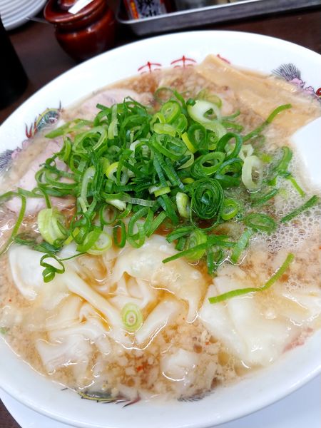 「ワンタン麺」@来来亭 伊丹南店の写真