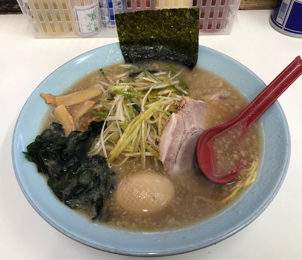 「ねぎ中＋味玉」@◯つばき食堂の写真