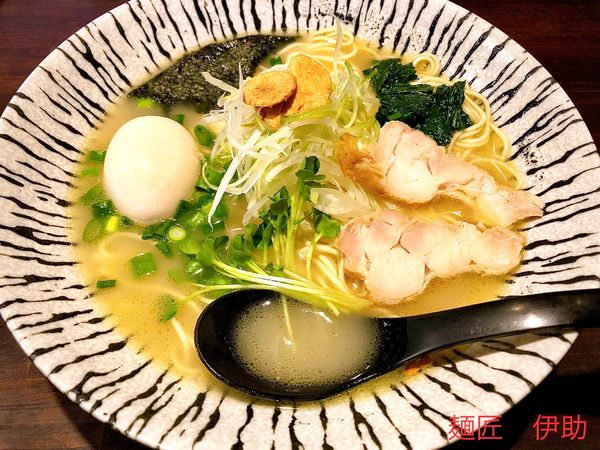 「塩とりそば(900円)、味玉(CP)」@麺匠 伊助の写真