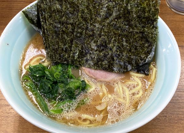 「ラーメン並 海苔 硬」@横浜ラーメン 武蔵家 北千住店の写真
