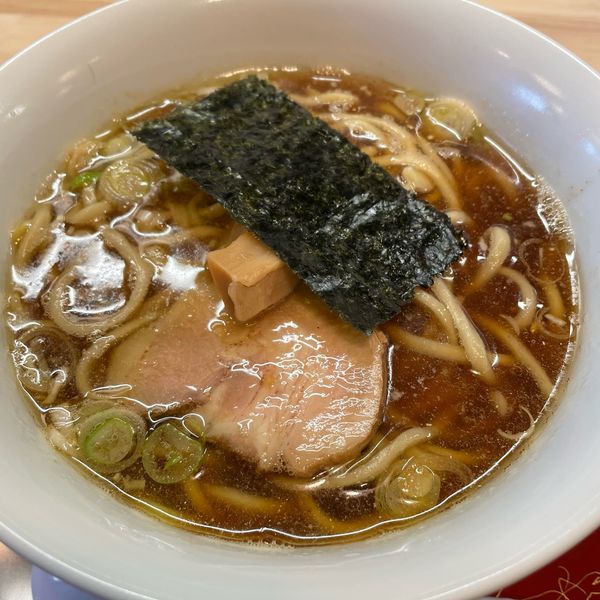 「らぁめん（醤油）870円」@自家製麺 つむぎの写真