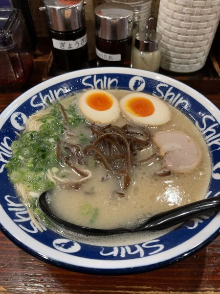 「味玉ラーメン」@博多ラーメン ShinShin 博多デイトス店の写真