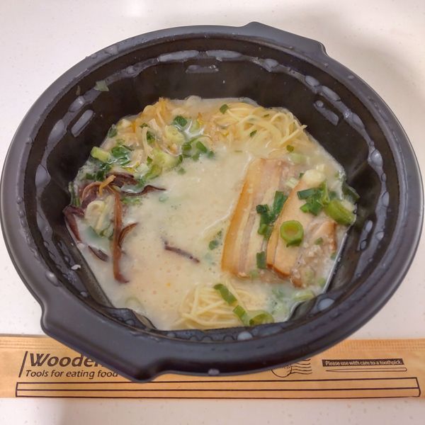 「一風堂博多とんこつラーメン（￥980）」@Yo-Kai Express 羽田空港第2ターミナル店の写真