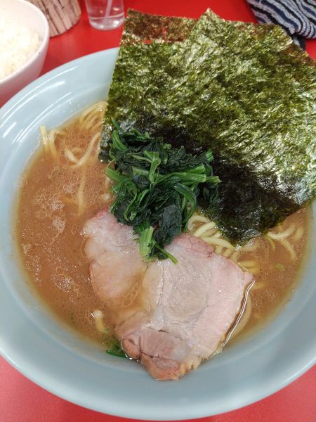 「ラーメン」@横浜家系ラーメン おうじ家の写真