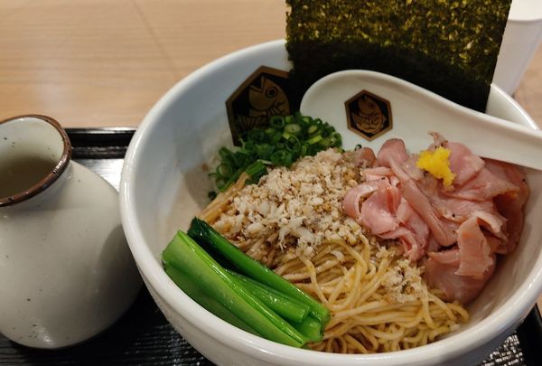 「鯛油そば」@真鯛らーめん 麺魚 錦糸町PARCO店の写真