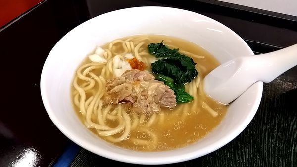 「島らーめん（半チャーハンセットで１，０５０円）」@沖縄島系らーめん 沖そば製麺の写真