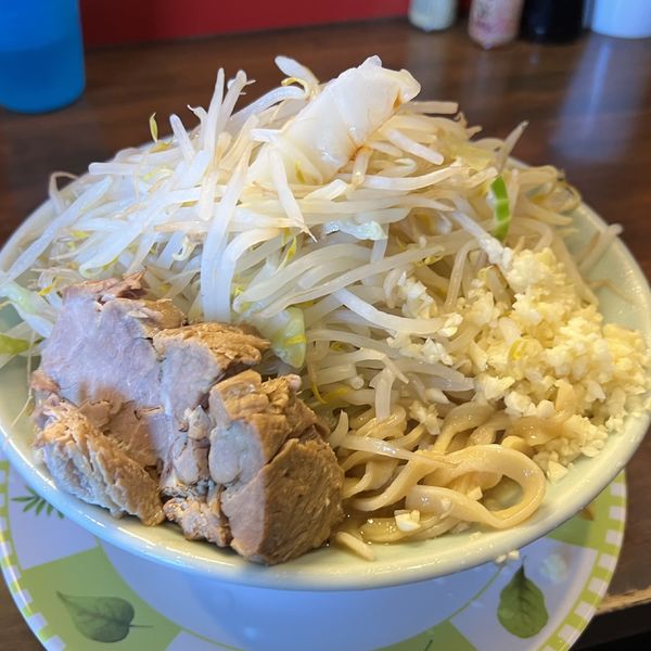 「ラーメン（豚１枚）200g＋ニンニク＋やさい」@龍麺 ふえ郎の写真